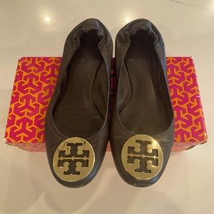 Tory Burch Classic Reva Ballet Women's Size 8.5 Brown and Gold